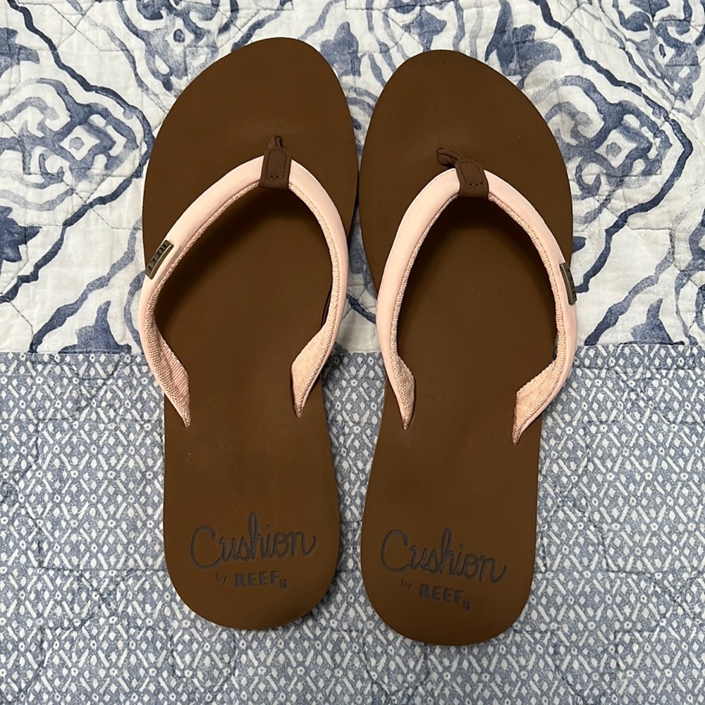 Vegan leather Reef Flip Flop Sandals - Sz 10
